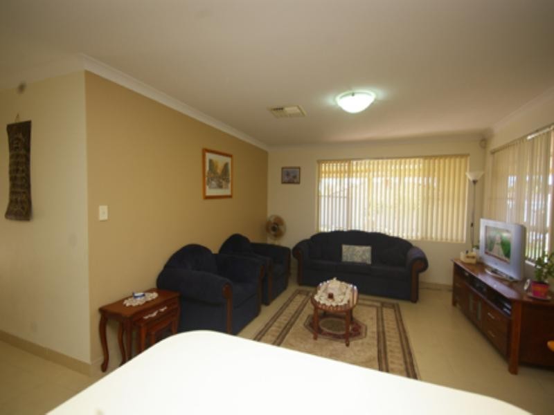 14 Kilto Close, Ballajura WA 6066