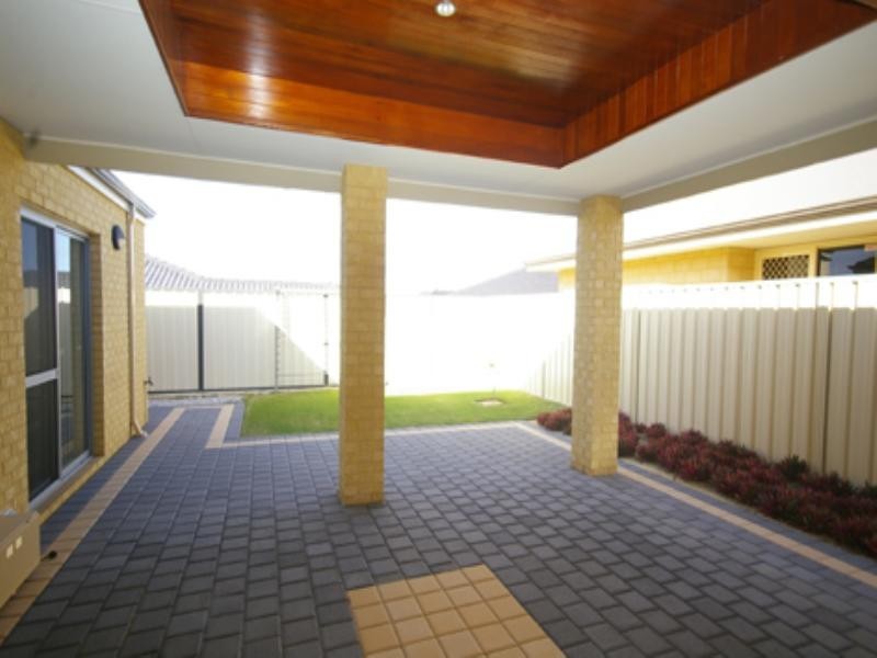 17 Marginson Drive, Landsdale WA 6065