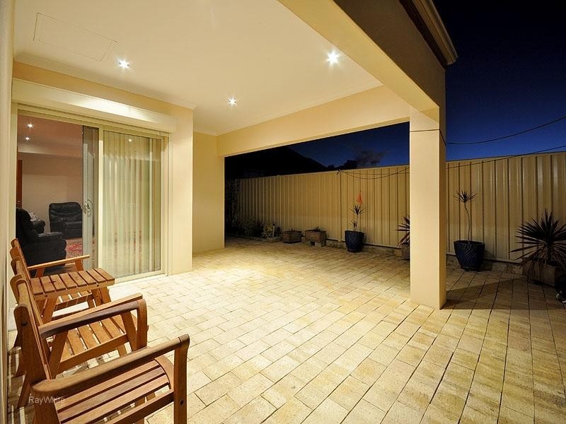 143 Hamilton Street, Stirling WA 6021