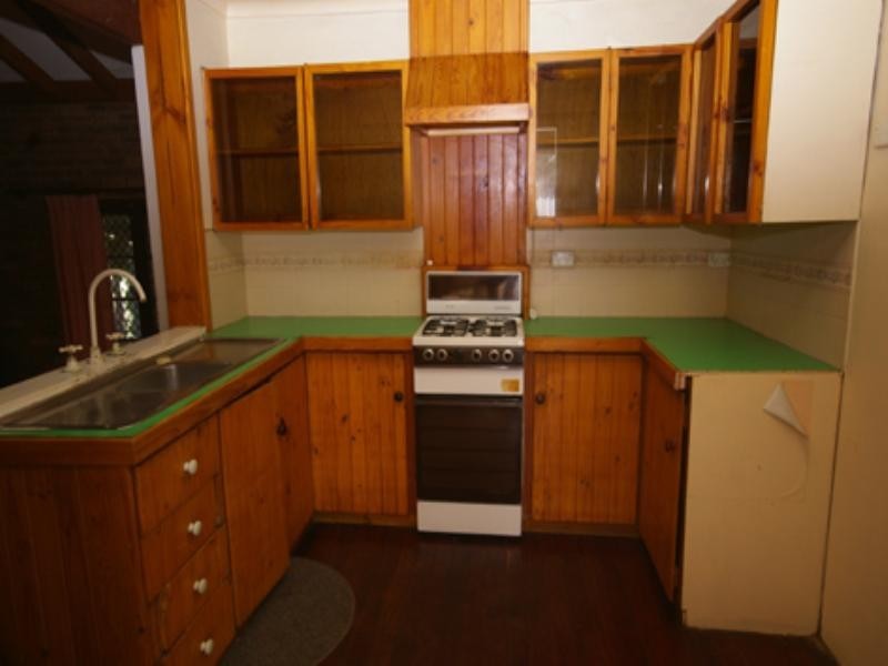 12 Chataway Road, Girrawheen WA 6064