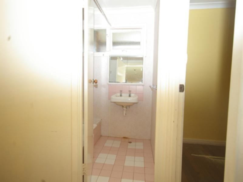 12 Chataway Road, Girrawheen WA 6064