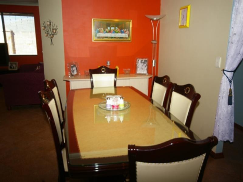 55 Woodleigh Gardens, Ballajura WA 6066