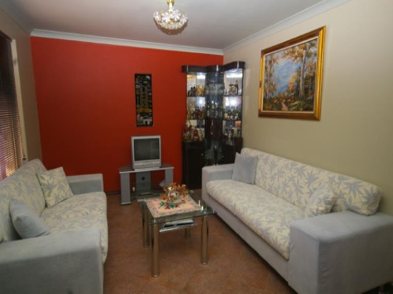 55 Woodleigh Gardens, Ballajura WA 6066