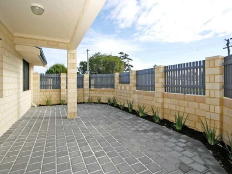 18A Albourne Street, Balga WA 6061