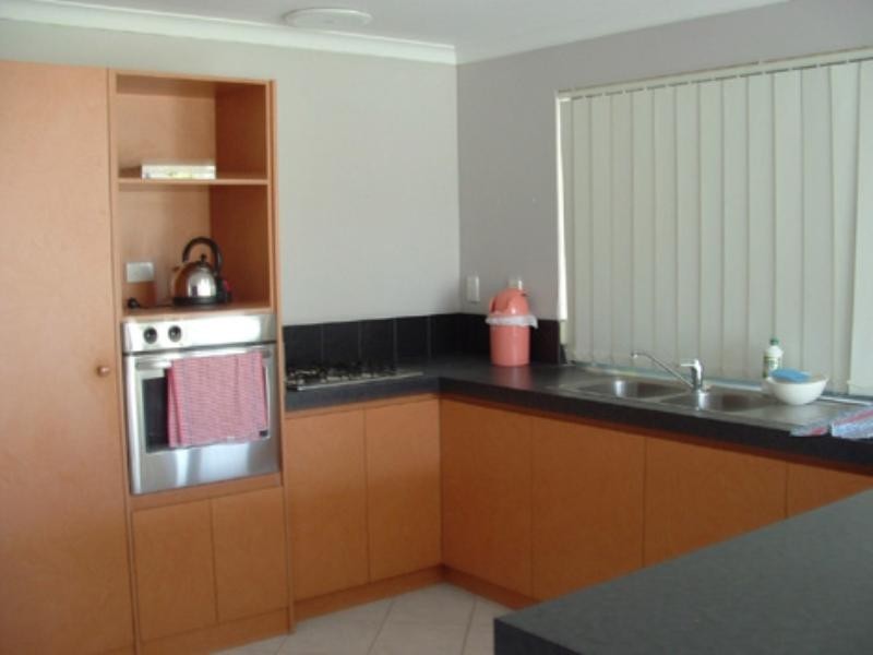 23 Grasstree Bend, Banksia Grove WA 6031