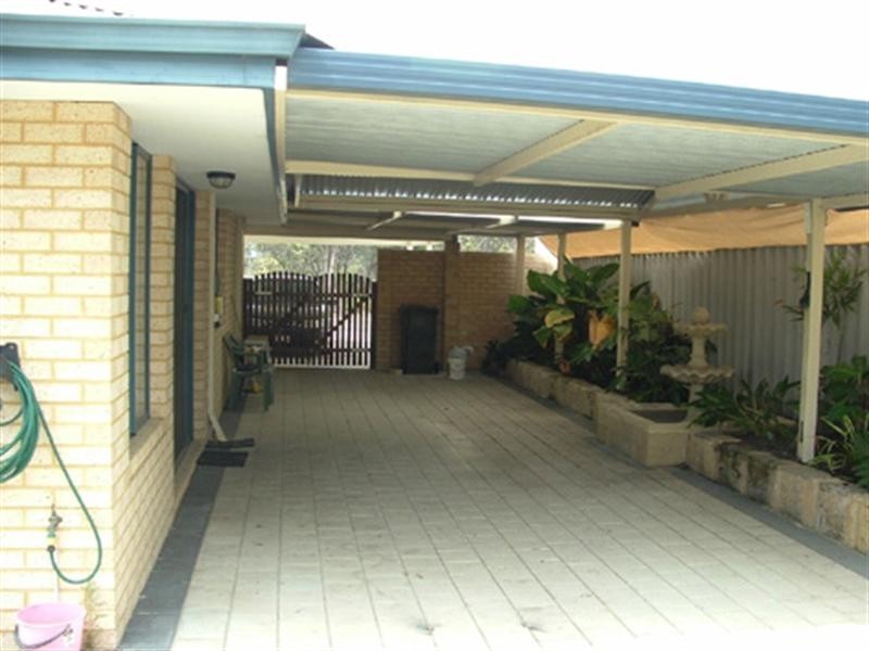 23 Grasstree Bend, Banksia Grove WA 6031