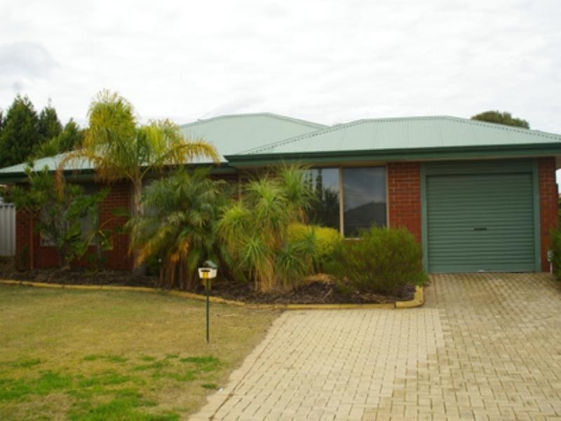 27 Javon Loop, Alexander Heights WA 6064