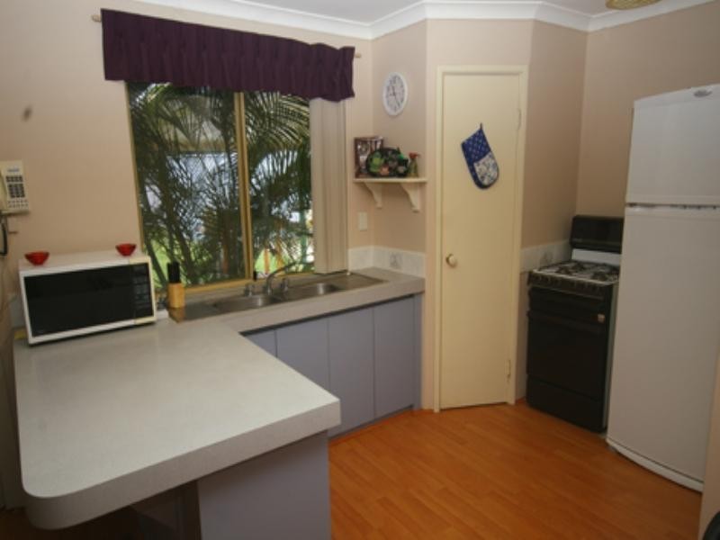 27 Javon Loop, Alexander Heights WA 6064