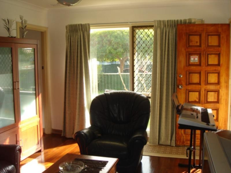 7 Loxwood Road, Balga WA 6061