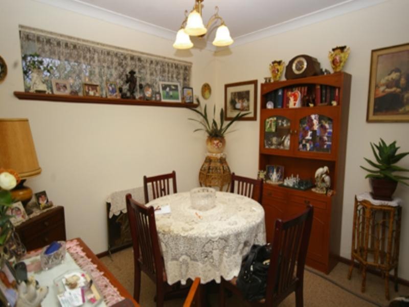 8 Towerhill Road, Alexander Heights WA 6064