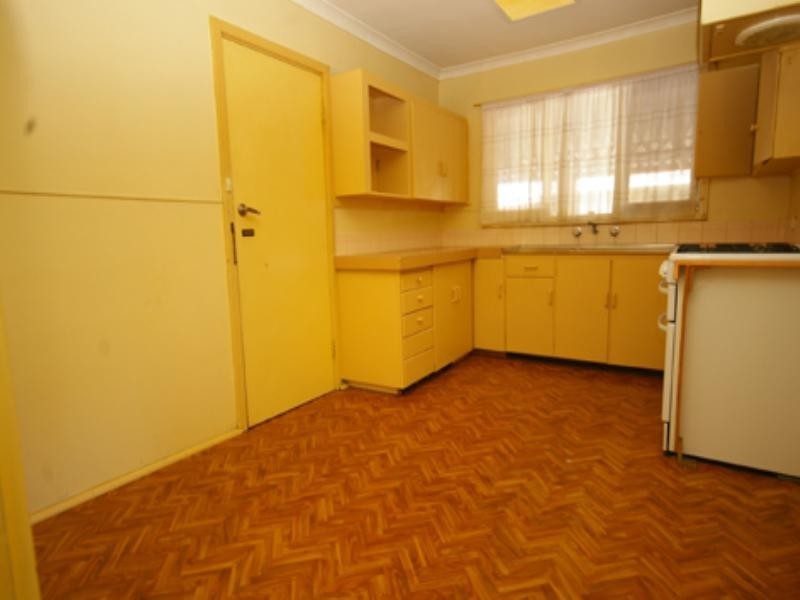 30 Meakers Way, Girrawheen WA 6064