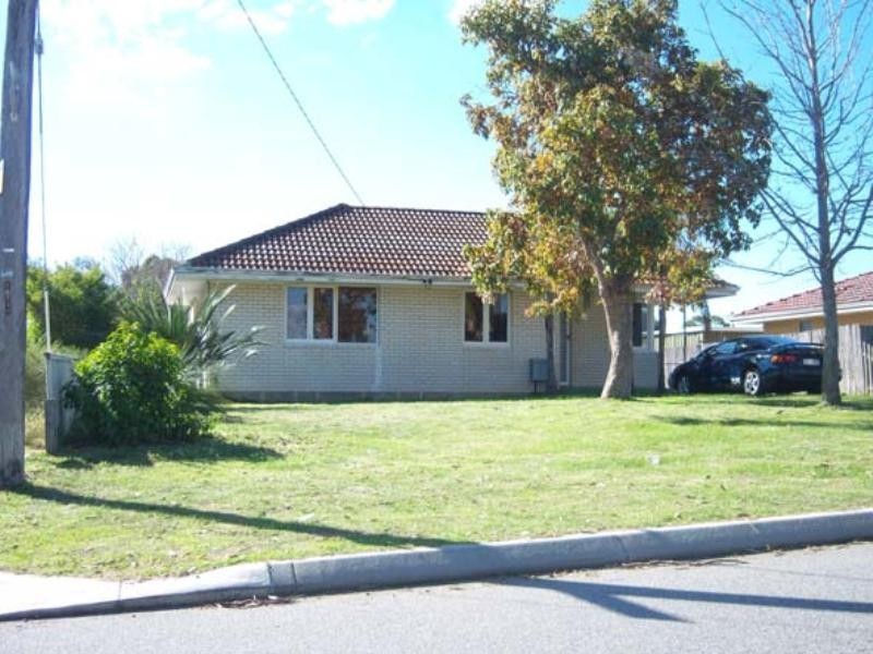 7 Cartwright Road, Balga WA 6061