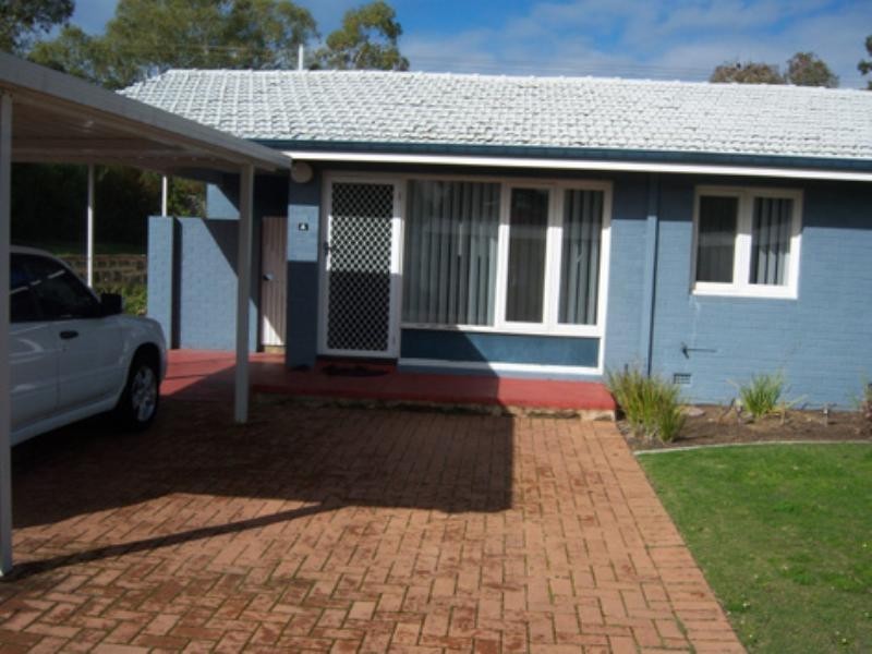 24A Pelham Way, Girrawheen WA 6064