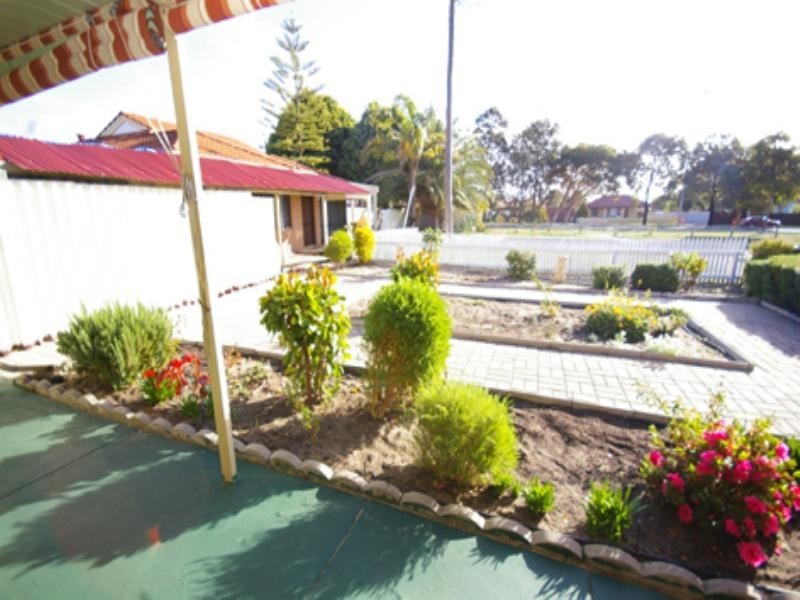 15 Stoate Place, Mirrabooka WA 6061