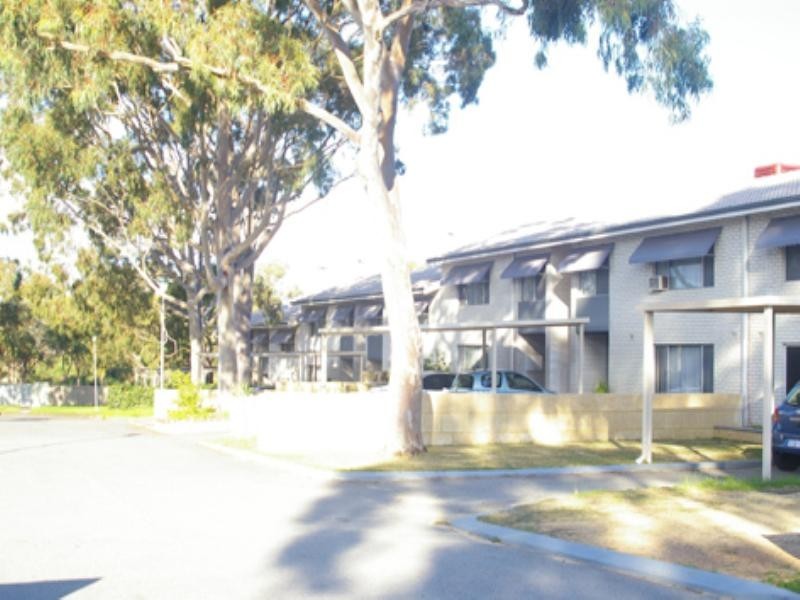 16e Wardlow Way, Balga WA 6061