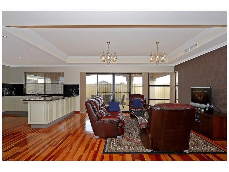 23 Eastcliff Street, Madeley WA 6065