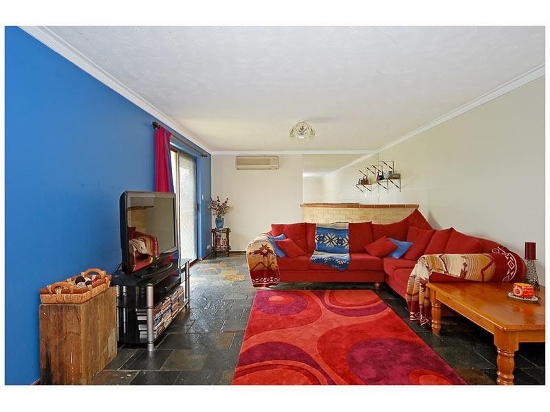 11 Quarkum Street, Wanneroo WA 6065