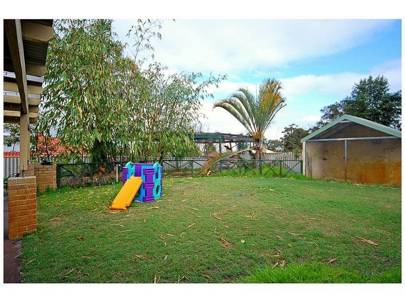 11 Quarkum Street, Wanneroo WA 6065