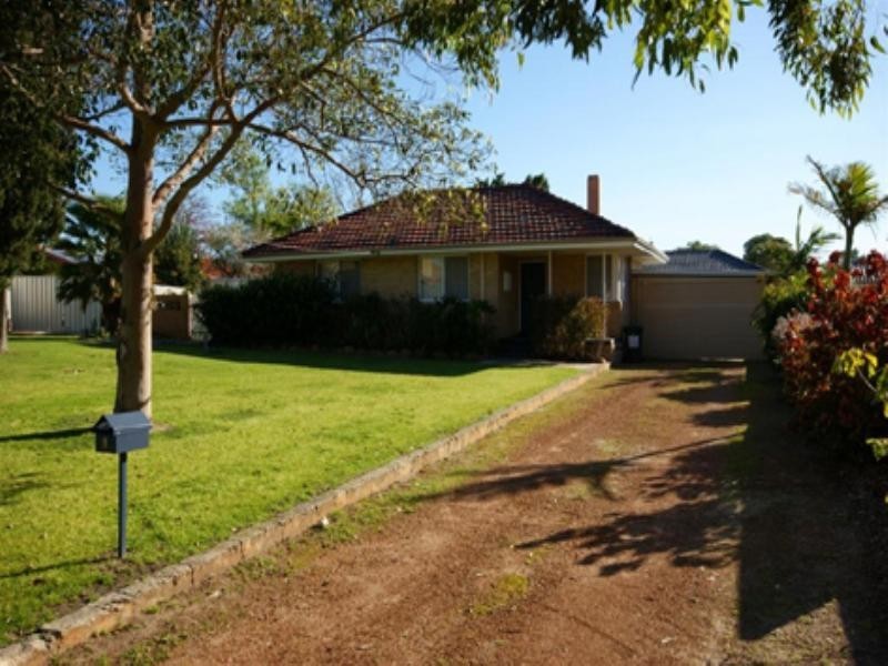 1 Eastdene Circle, Nollamara WA 6061