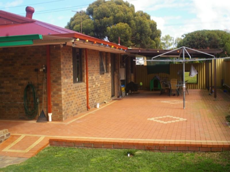 38 Majella Road, Westminster WA 6061