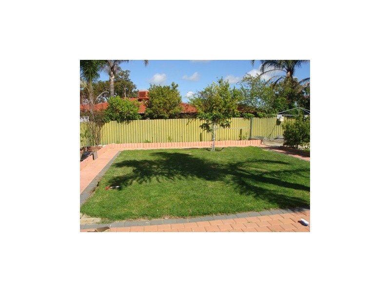 22 Gossamer Avenue, Mirrabooka WA 6061