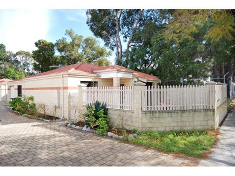 6/15 Deering Street, Westminster WA 6061