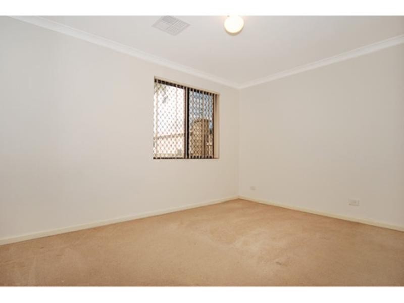 6/15 Deering Street, Westminster WA 6061