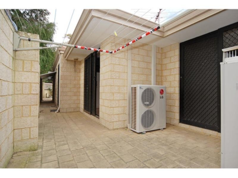 6/15 Deering Street, Westminster WA 6061