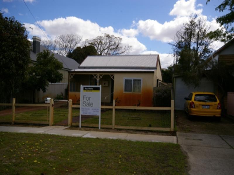 18 Arundel Street, Bayswater WA 6053