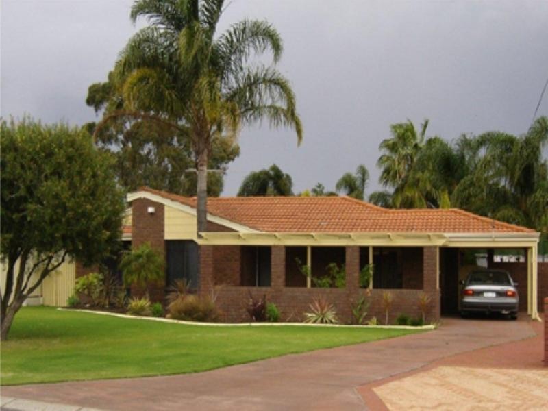 5 Le Grand Gardens, Marangaroo WA 6064