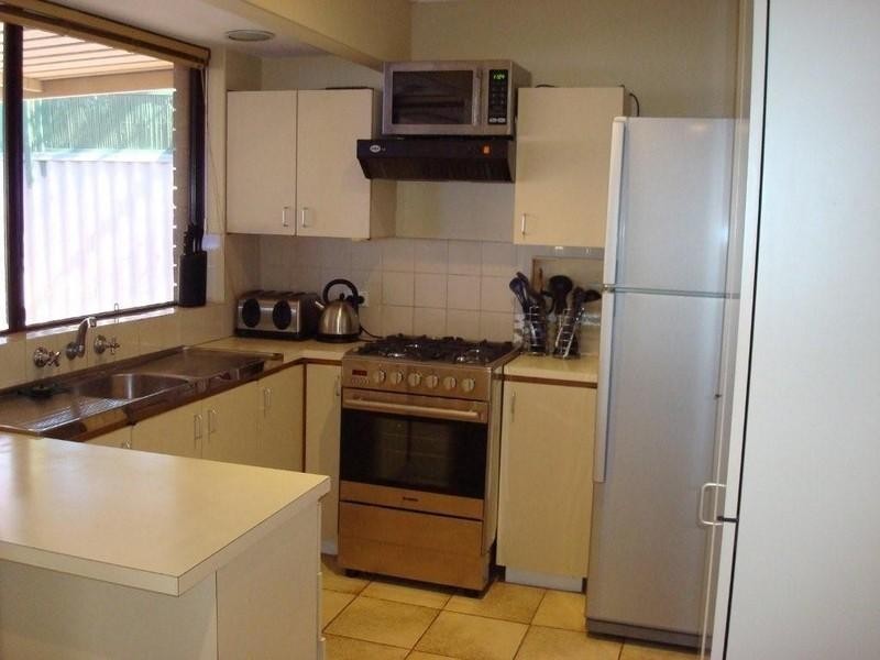 5 Le Grand Gardens, Marangaroo WA 6064