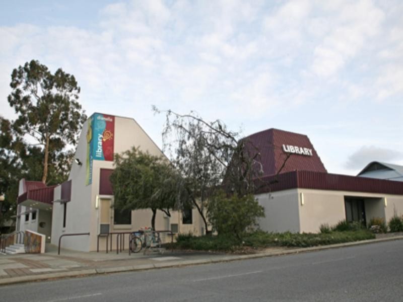 329A Grand Promenade, Dianella WA 6059