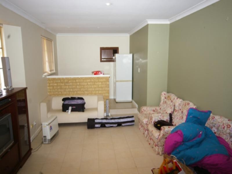 16 Sneddon Place, Balga WA 6061