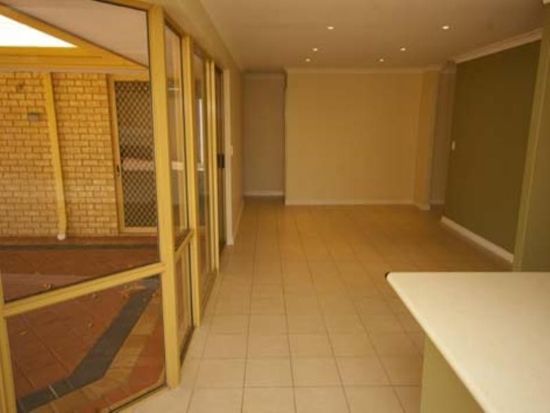 16 Sneddon Place, Balga WA 6061