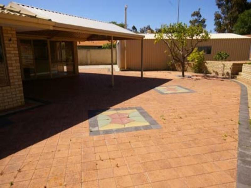 16 Sneddon Place, Balga WA 6061