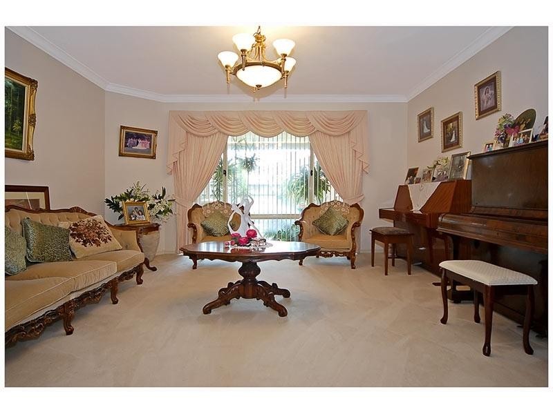 26 Millstream Rise, Hillarys WA 6025