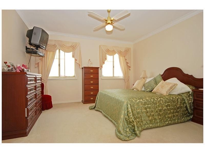 26 Millstream Rise, Hillarys WA 6025