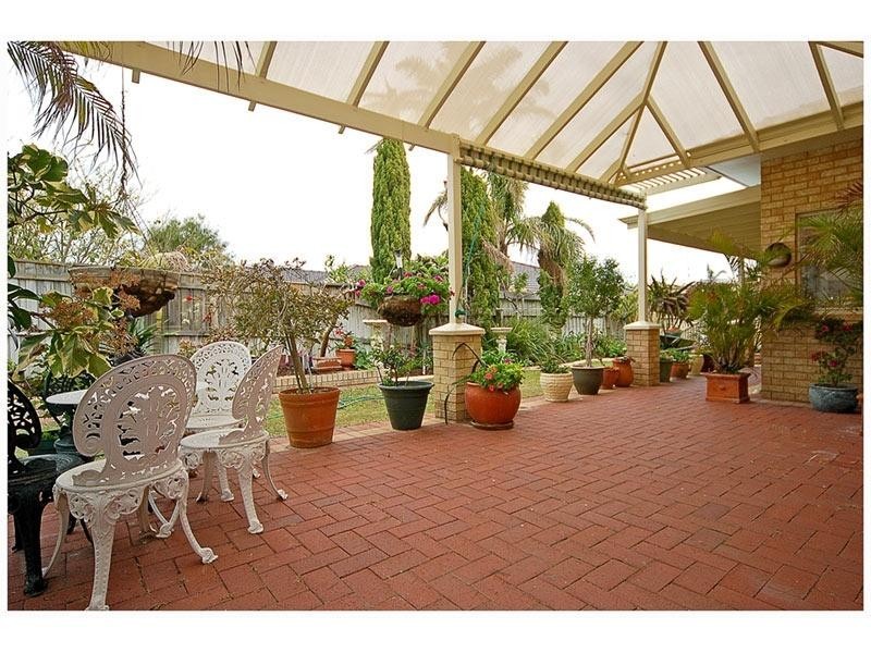 26 Millstream Rise, Hillarys WA 6025