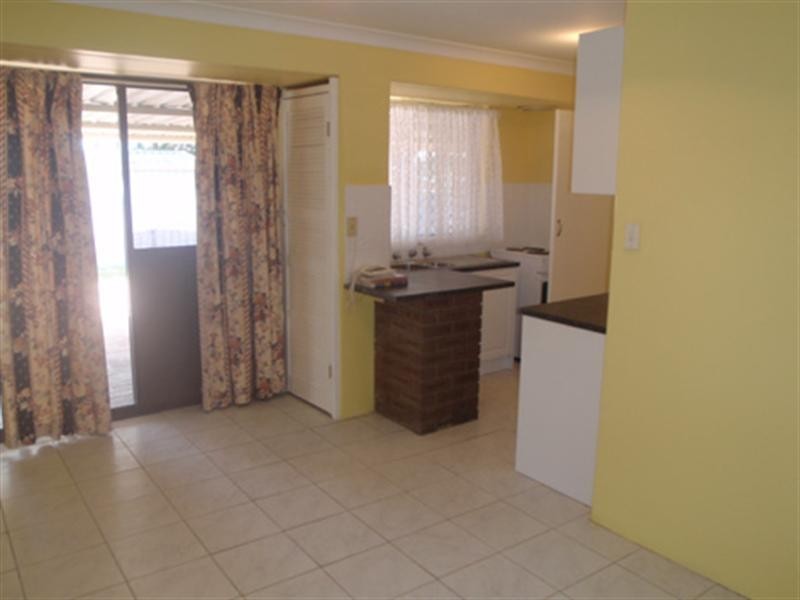 8 Snowberry Retreat, Mirrabooka WA 6061