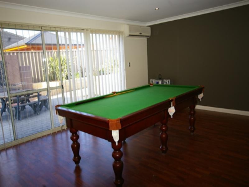 10 Whimbrel Parade, Beechboro WA 6063