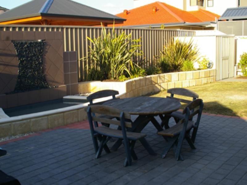 10 Whimbrel Parade, Beechboro WA 6063