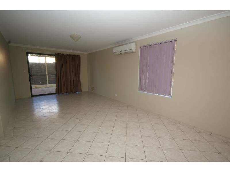 7b Robertsbridge Road, Nollamara WA 6061