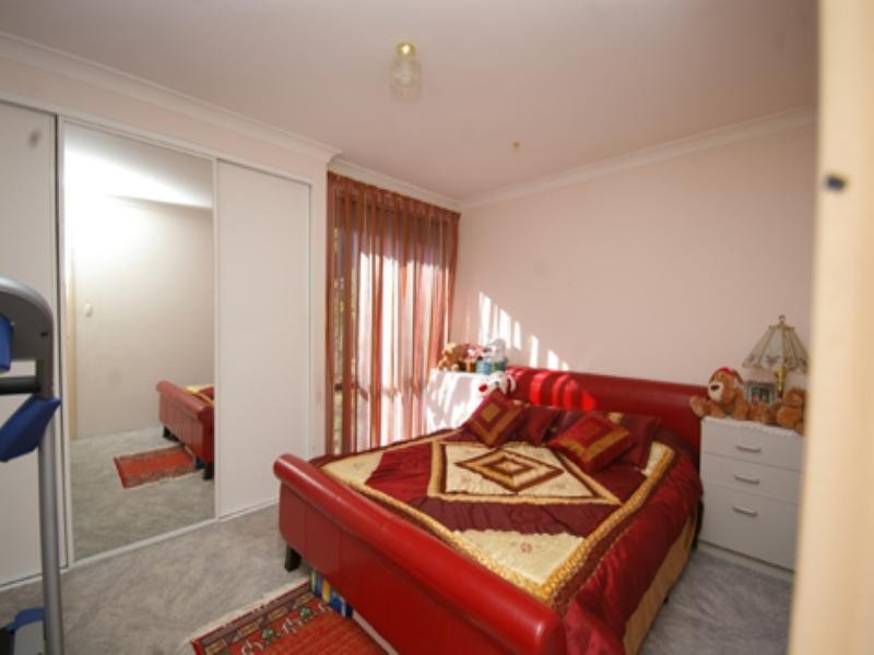 16 Dampier Loop, Mirrabooka WA 6061