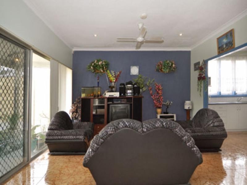 39 Salmar Way, Westminster WA 6061