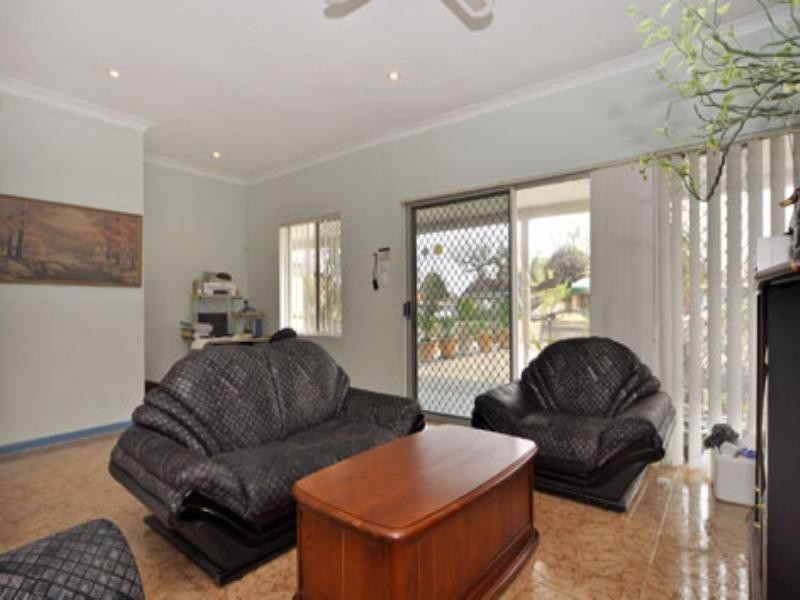 39 Salmar Way, Westminster WA 6061