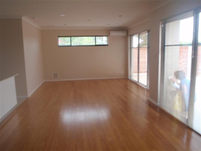 71A Eastdene Circle, Nollamara WA 6061