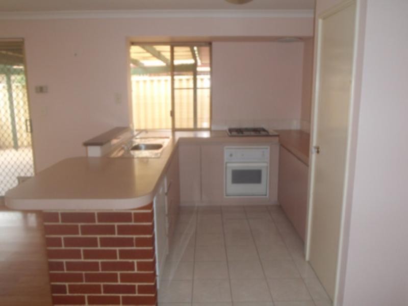 7 Emblem Loop, Alexander Heights WA 6064