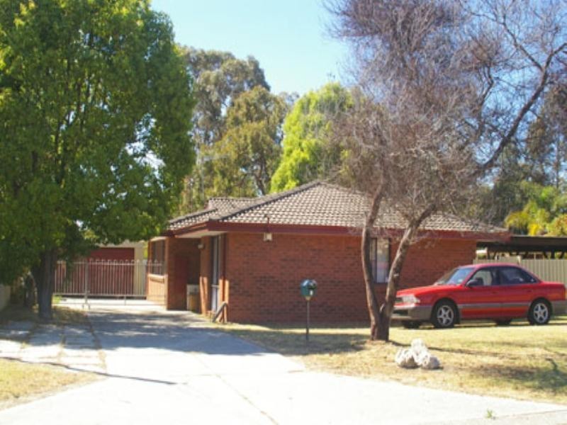 9 Bures Court, Girrawheen WA 6064