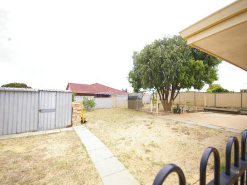 2 Snowdrop Retreat, Mirrabooka WA 6061