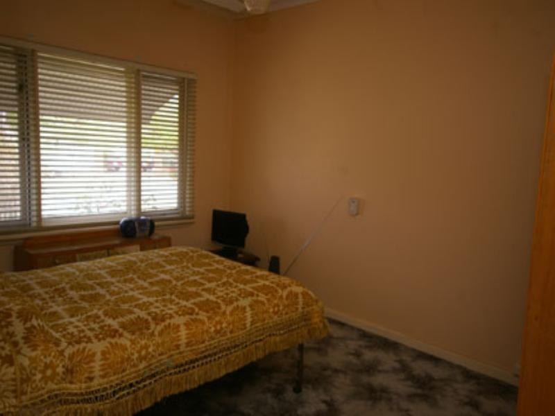 2 Toowong Street, Bayswater WA 6053